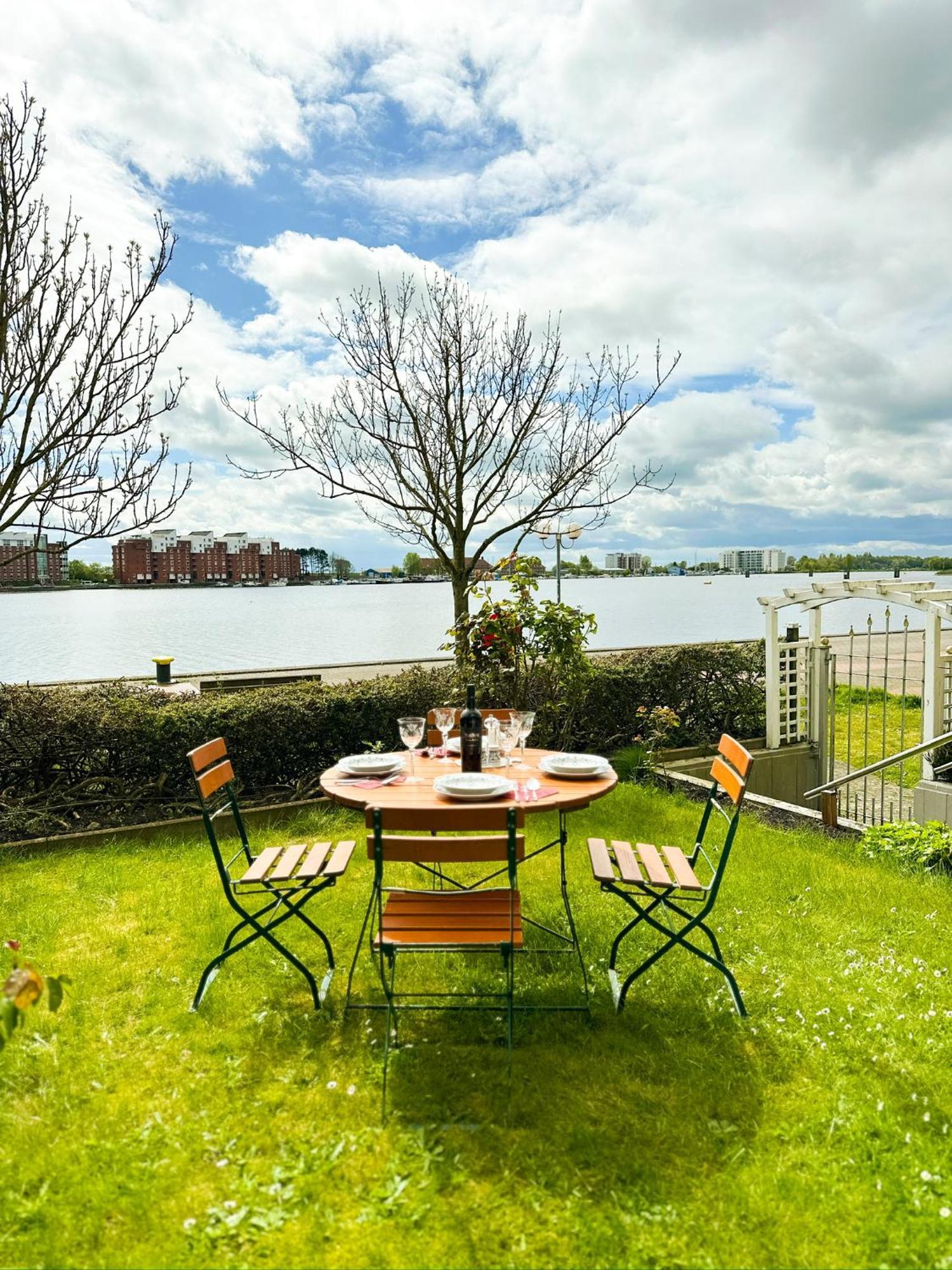 Ferienwohnung Havenblick Wilhelmshaven Exterior foto